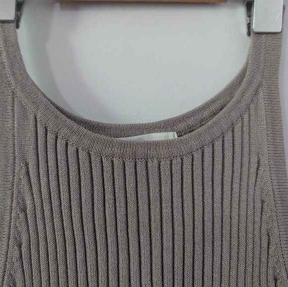 H&M Neutral Basic Tank Top NWT Size Small - Picture 3 of 6